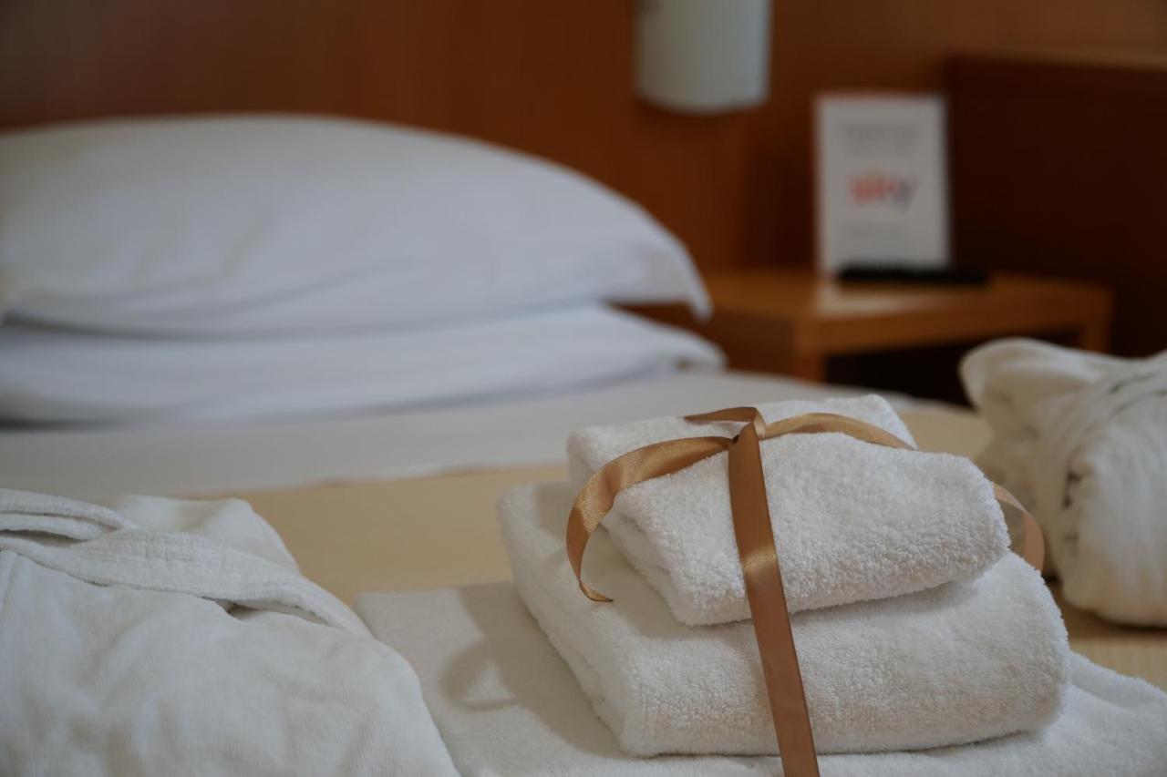 Tursport Aparthotel Taranto Eksteriør bilde