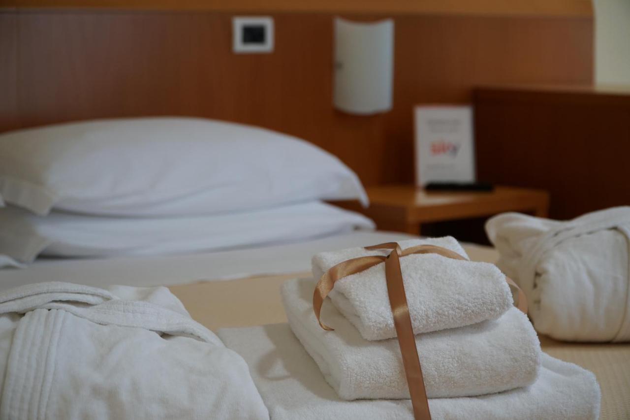 Tursport Aparthotel Taranto Eksteriør bilde