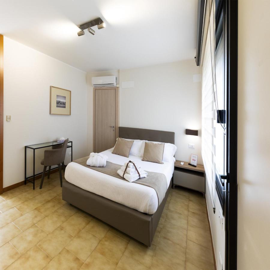 Tursport Aparthotel Taranto Eksteriør bilde